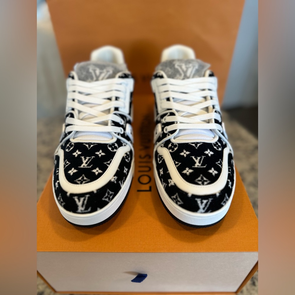 LOUIS VUITTON TRAINERS DESIGNED BY (Virgil Abloh) - Picture 5 of 7